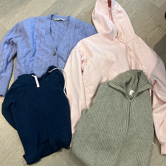 sweater bundle - Picture 1 of 1